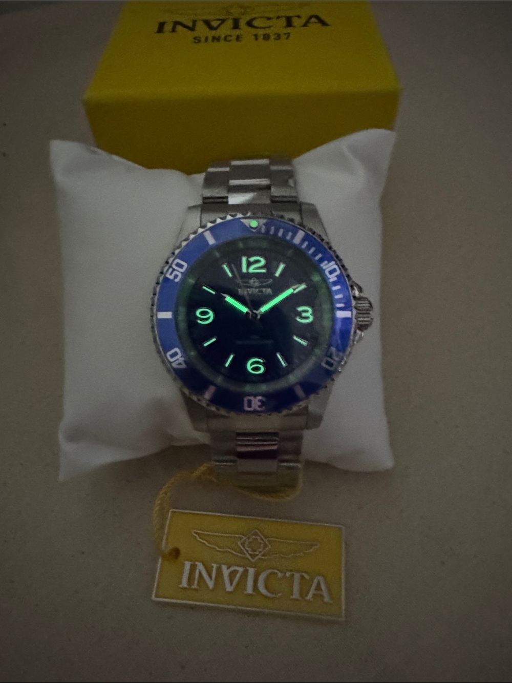 Invicta Blue/Blue 40mm Stainless Steel Quartz Dive Watch 49341 NWT - Picture 8 of 9